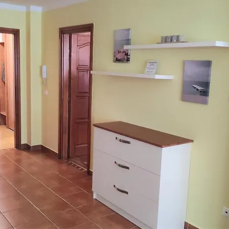Agnes - Koezvetlen Balaton-parti Szallashely Apartment