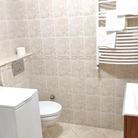 Agnes - Koezvetlen Balaton-parti Szallashely Apartment *