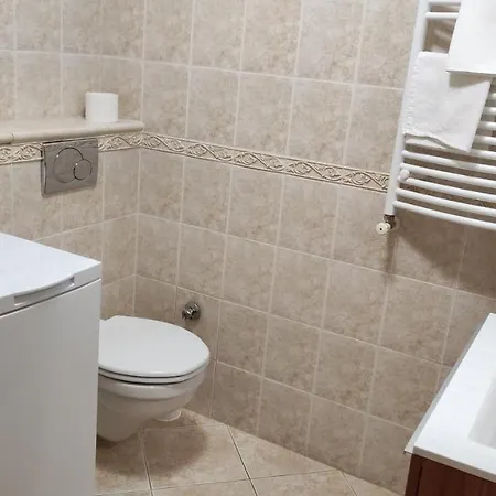 Apartment Agnes - Koezvetlen Balaton-parti Szallashely