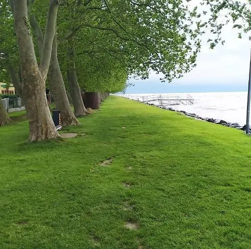 公寓 Agnes - Koezvetlen Balaton-parti Szallashely Balatonboglár